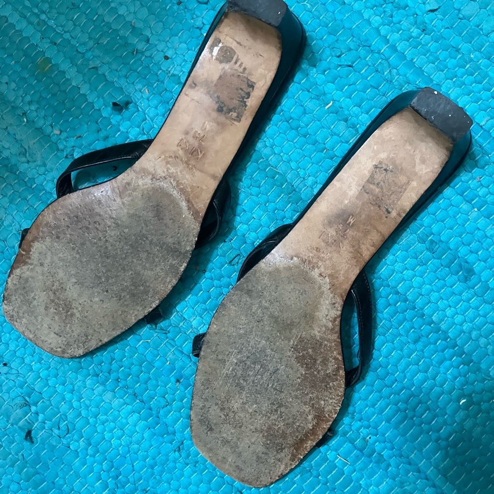 Brighton black crocs sandal, size 7 1/2 - Picture 6 of 7